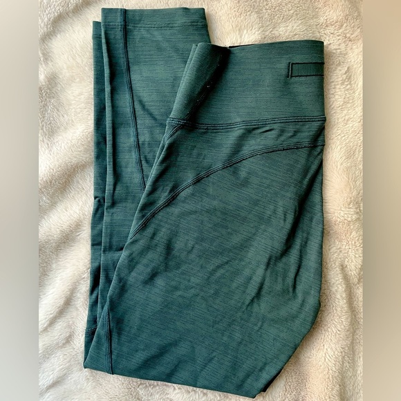 Outdoor Voices TechSweat 3/4 Leggings Evergreen Size S - Picture 10 of 11